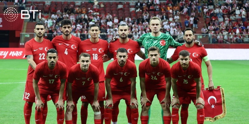 Đội tuyển bóng đá quốc gia Thổ Nhĩ Kỳ: "Những chiến binh" không bỏ cuộc