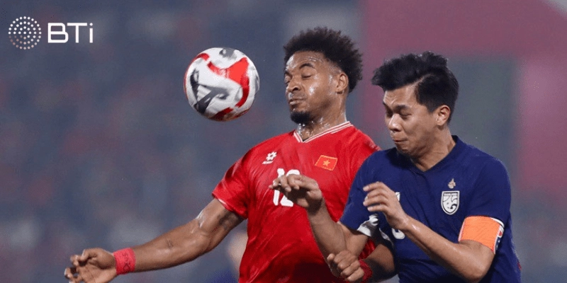 Bóng Đá Việt Nam - Thái Lan: "Kẻ Tám Lạng, Người Nửa Cân"